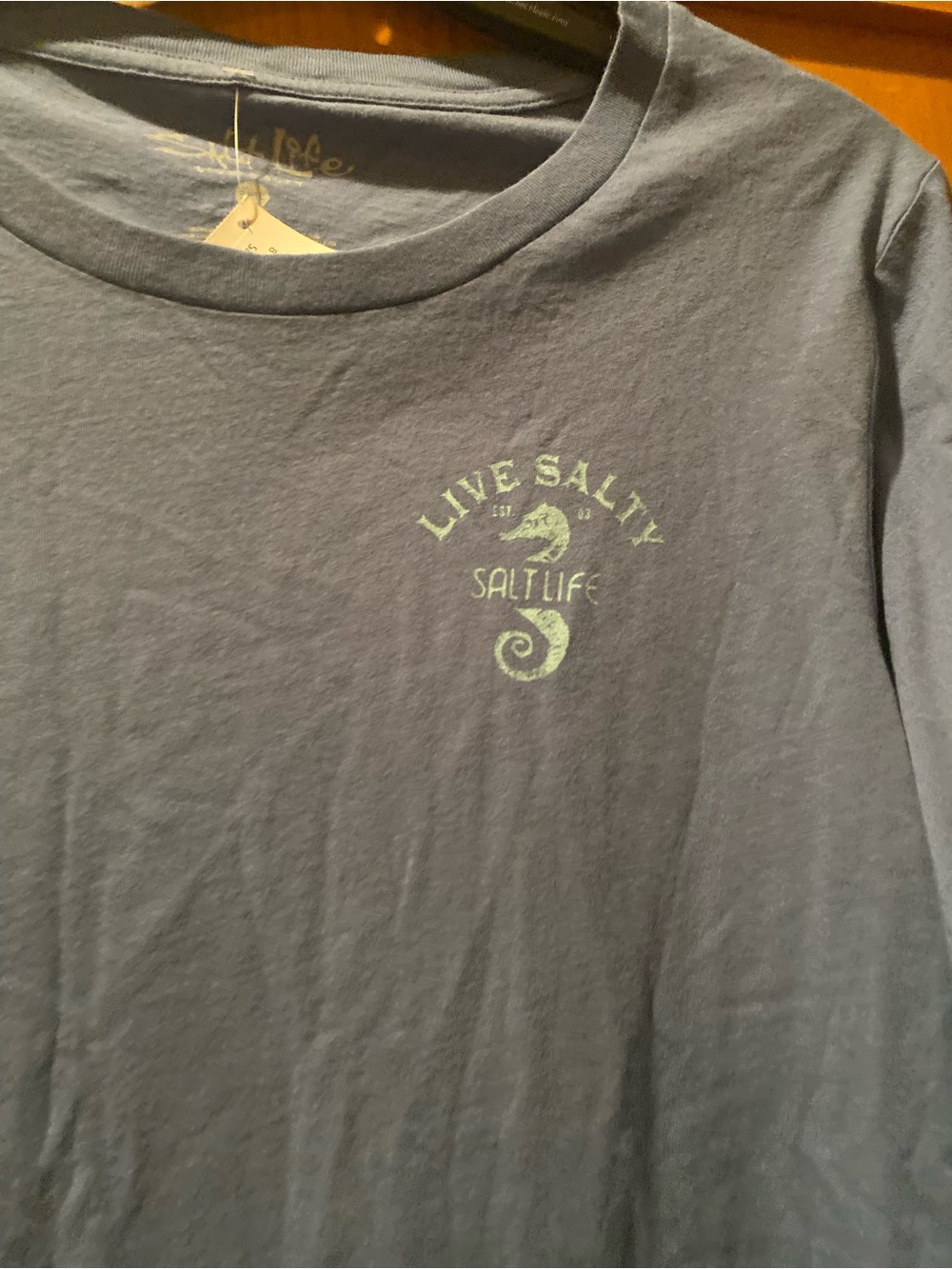 Salt Life Women’s Steel Blue Scoop Neck Live Salty L/ S Shirt NWT S - Picture 4 of 6